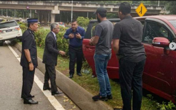 Agong steps in to help accident victim in Putrajaya