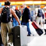 Man wears 15 shirts to not pay excess baggage fine on the flight