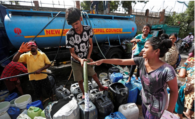 Delhi water crisis: The haves get limitless water, the poor fight for ...