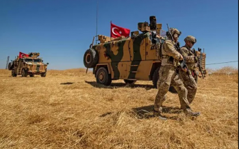 Ahead of offensive, Turkey says it strikes Syria-Iraq border