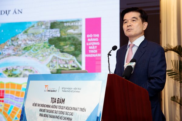 Mr. Lee Gyeong Taek - CEO of Lavi E&C JSC, one of the strategic partners accompanying the Green Economic Institute to implement the smart city project Mr. Lee Gyeong Taek - CEO of Lavi E&C JSC, one of the strategic partners accompanying the Green Economic Institute to implement the smart city project