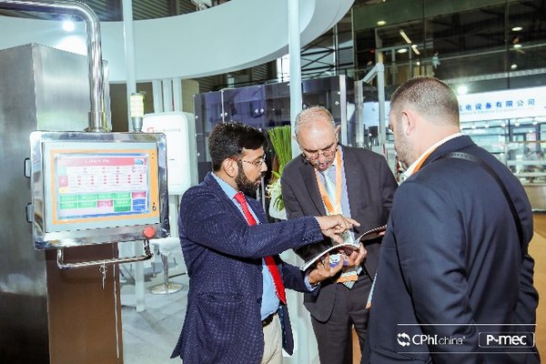 Onsite Communication of Overseas Exhibitor and Visitors