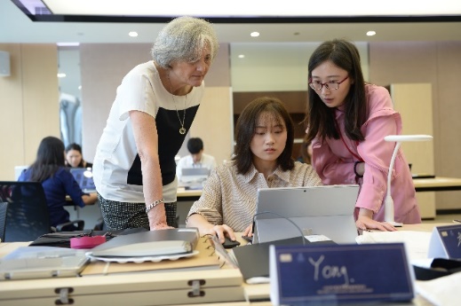 Sylvie Ballivet (left), the Design Director from HEJ Paris has conducted her first high jewellery design class in June and September, encouraging her students to adopt a more open-minded and innovative approach to their designs.