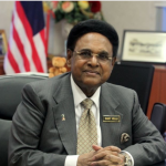 Woman claims to be Samy Vellu’s companion, wants RM25k monthly