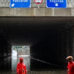 Nine died, thousands displaced in flood in Jakarta