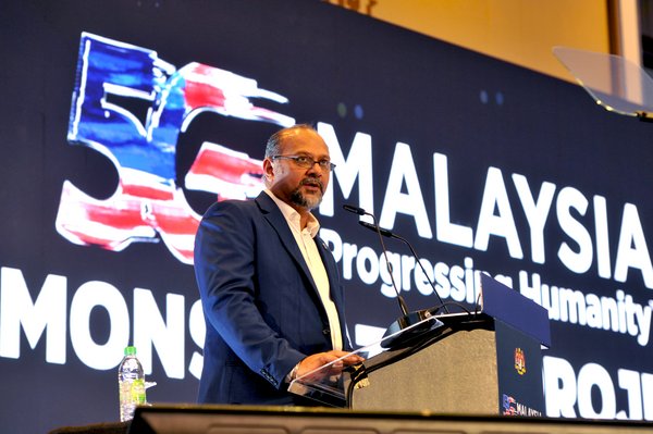 YB Tuan Gobind Singh Deo, Minister of Communications and Multimedia at the 5G Demonstration Projects (5GDP) Launch Ceremony