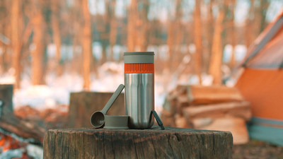 Introducing the world's first all in one vacuum pressure coffee maker. Brew and drink from a single device with the Pipamoka, a nomadic coffee maker. Simple and sturdy, this pressure brewer makes it easy and quick to fuel your days and enjoy hours of hot, freshly-brewed coffee.