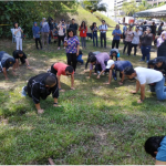 Exercise time for press outside Istana Negara, food and sunscreen arrive