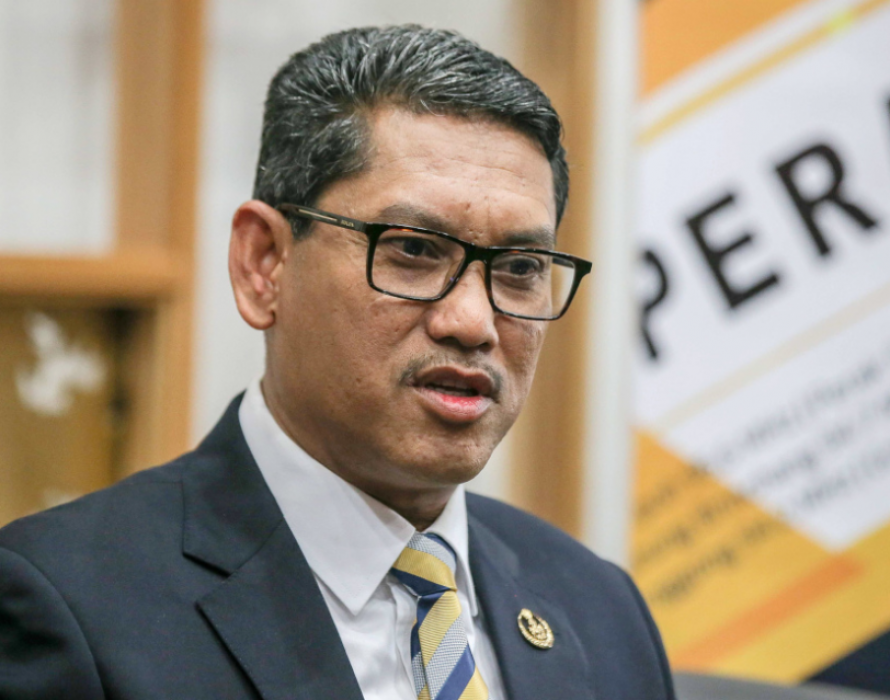 Faizal Azumu resigns as Perak’s menteri besar