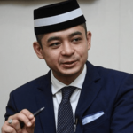 Tengku Hassanal donates six months allowance to COVID-19 Fund