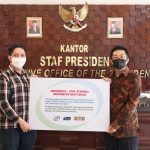 Yili Donates 100,000 Surgical Masks, 2,000 Protective Suits and 2,000 Pairs of Goggles to Indonesia Presidential Staff Office