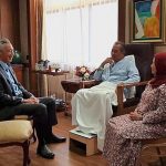 Muhyiddin and Singapore PM Lee meet on Johor Causeway on RTS project