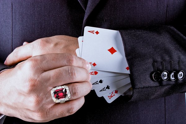 ‘Paris Vendôme’ man collection by Bellagraph
