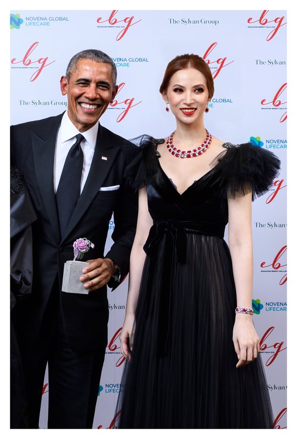 ‘La Rosa’ bracelet – donation to President Barack Obama