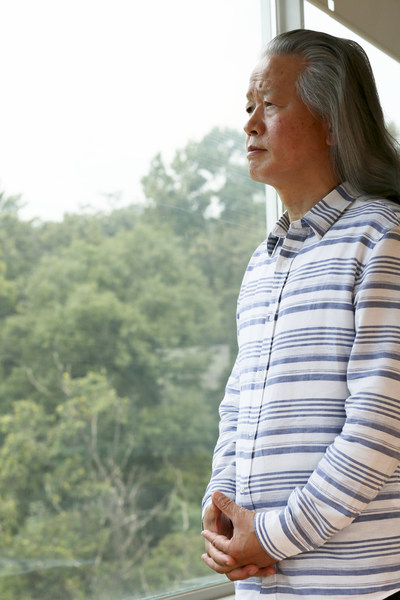 Seoul Semiconductor and Seoul Viosys’ founder Chung Hoon Lee who has not had his hair cut for a second time to express his determination on 30 years own business