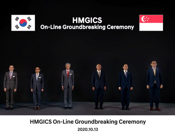 (From left to right) Dr. Beh Swan Gin, Chairman, Singapore Economic Development Board, Ahn Young-jip, Korea's ambassador to Singapore, Singapore Prime Minister Lee Hsien Loong, Euisun Chung, Hyundai Motor Group Executive Vice Chairman, Sung Yun-mo, Korean Minister of Trade, Industry and Energy and Eric Teo, Singapore's ambassador to Korea