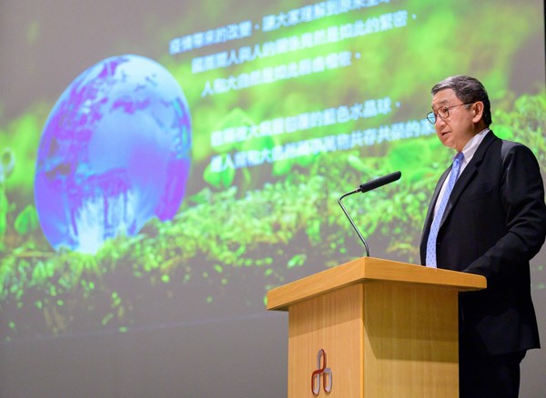 Taiwan Cement Chairman, Nelson Chang, stated, "Taiwan Cement is a determined pioneer that actively seeks environmental solutions. Doing well by doing good is our motto. We will use all of our strengths to participate in reducing emissions of carbon dioxide." Taiwan Cement Chairman, Nelson Chang, stated, "Taiwan Cement is a determined pioneer that actively seeks environmental solutions. Doing well by doing good is our motto. We will use all of our strengths to participate in reducing emissions of carbon dioxide."
