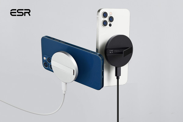 ESR HaloLock™ Kickstand Wireless Charger ESR HaloLock™ Kickstand Wireless Charger