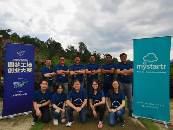 MyStartr Group Photo taken in Retreat 2020. The person who squats in the middle of the front line is MyStartr founder and CEO, Goh Boon Peng MyStartr Group Photo taken in Retreat 2020. The person who squats in the middle of the front line is MyStartr founder and CEO, Goh Boon Peng
