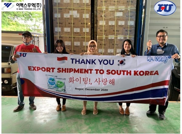 Inasentra Unisatya's Export Team Inasentra Unisatya's Export Team
