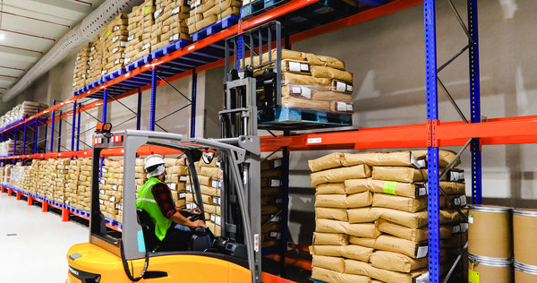 The new chocolate factory and warehouse include an R&D lab, and assembly lines capable of manufacturing chocolate and compound in different delivery formats.