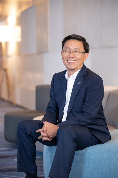 Huynh Thanh Phong, FWD Group Chief Executive Officer Huynh Thanh Phong, FWD Group Chief Executive Officer