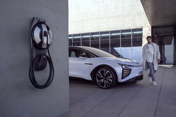 Completing the exceptional service package, Human Horizons has also released the HiPhi app to fully connect the online and offline experience.