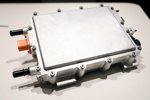 LG Innotek’s DC-DC converter that the company supplies to Jaguar Land Rover.