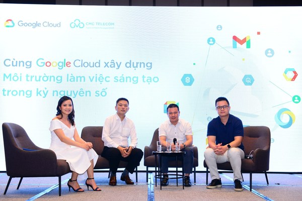 Mr. Le Anh Vu (white shirt, right) in a co-organized event between Google Cloud and CMC Telecom