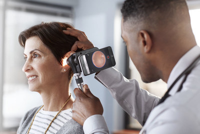 Digital image capture with the Macroview Plus Otoscope Digital image capture with the Macroview Plus Otoscope
