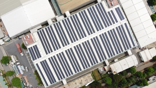 LONGi supplied 1,224kWp of high-efficiency modules to the Crystal International Group in Hanoi. LONGi supplied 1,224kWp of high-efficiency modules to the Crystal International Group in Hanoi.