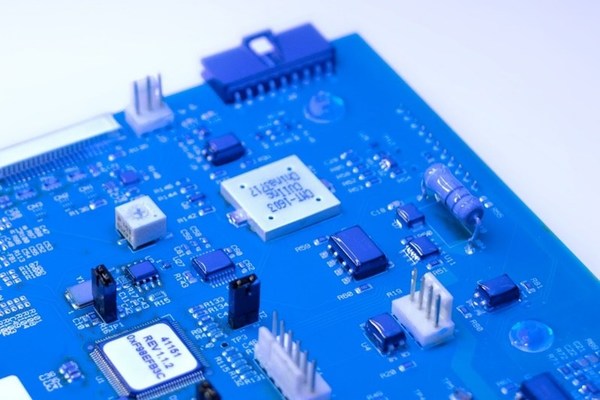 Dymax 9771 Fluoresces Blue under 365 nm Black Light