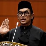 Arman Azha sworn in as senator