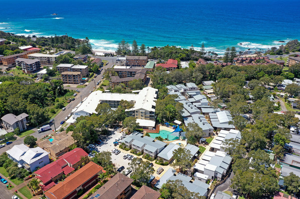 Club Wyndham Flynns Beach aerial view Club Wyndham Flynns Beach aerial view