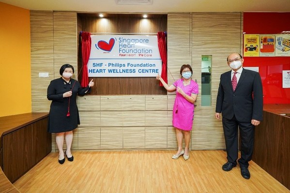 Image 1: (L to R) Ms Ivy Lai, Country Manager, Philips Singapore, Ms Denise Phua, Mayor of Central Singapore District, and Dr Tan Yong Seng, Chairman of Singapore Heart Foundation’s Heart Wellness Centres at the unveiling of the Singapore Heart Foundation-Philips Foundation Heart Wellness Centre, one of only three such public community-based cardiac rehabilitation centres in Singapore. (Photo: Philips Singapore) Image 1: (L to R) Ms Ivy Lai, Country Manager, Philips Singapore, Ms Denise Phua, Mayor of Central Singapore District, and Dr Tan Yong Seng, Chairman of Singapore Heart Foundation’s Heart Wellness Centres at the unveiling of the Singapore Heart Foundation-Philips Foundation Heart Wellness Centre, one of only three such public community-based cardiac rehabilitation centres in Singapore. (Photo: Philips Singapore)