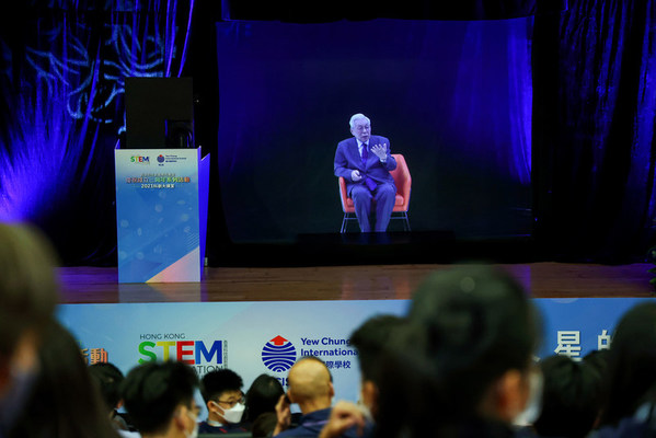 Professor Ouyang Ziyuan, the “Father of Chang’e” and a leading light at the Chinese Academy of Sciences in Beijing, who engaged students in a lively discussion on space exploration Professor Ouyang Ziyuan, the “Father of Chang’e” and a leading light at the Chinese Academy of Sciences in Beijing, who engaged students in a lively discussion on space exploration
