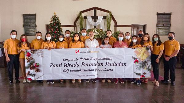 Swiss-Belboutique Yogyakarta Distributed Aid to Orphanage and Nursing Homes