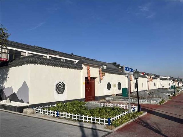 Villagers’ new houses and the livable environment in Zhangxing community in the Jiangsu city of Huai’an. Villagers’ new houses and the livable environment in Zhangxing community in the Jiangsu city of Huai’an.