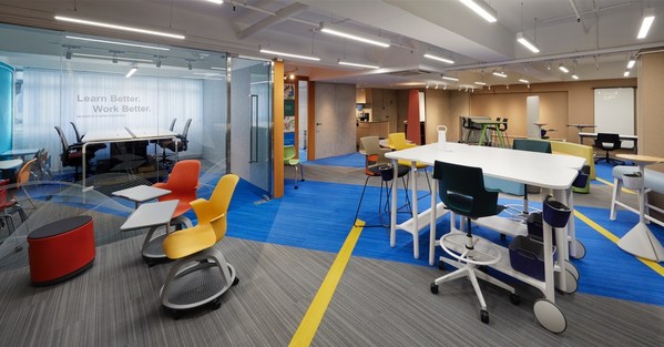 Gimie's showroom in Kwun Tong dedicated to Steelcase’s innovations for learning places, inspiring engaged, active learners within and beyond the classroom. Gimie's showroom in Kwun Tong dedicated to Steelcase’s innovations for learning places, inspiring engaged, active learners within and beyond the classroom.