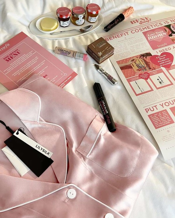 This Galentine’s Day, LILYSILK Celebrates Self-Care with a “Treat Yourself” Campaign This Galentine’s Day, LILYSILK Celebrates Self-Care with a “Treat Yourself” Campaign