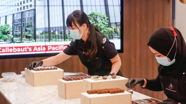 Chocolate creations with Asian flavors at the official opening, prepared by Head of Chocolate Academy Singapore, SeungYun Lee