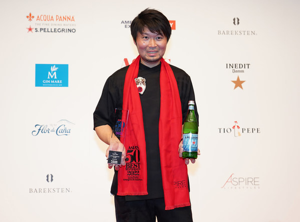 Chef-owner Zaiyu Hasegawa celebrates Den’s No.1 win at the Asia’s 50 Best Restaurants 2022 awards ceremony, sponsored by S.Pellegrino & Acqua Panna