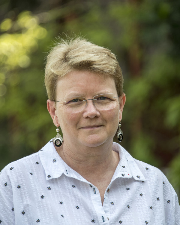 ICRISAT Director General, Dr Jacqueline d'Arros Hughes