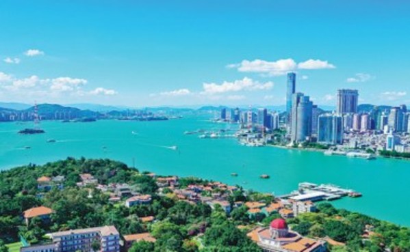 Xiamen in East China’s Fujian province grows into an ideal destination for domestic and international investors. [Photo by Zhang Qihui for China Daily]