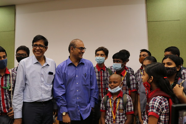Prof. V. Kamakoti (L), Director, IIT Madras, interacting with school children during the launch of 'Out of Box Thinking' Course