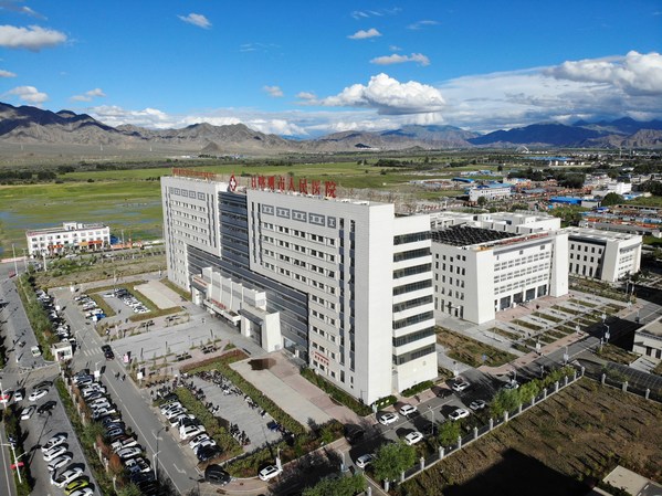 A bird’s-eye view of the Xigaze People’s Hospital in Xigaze, Tibet Autonomous Region (ZHANG WEI)