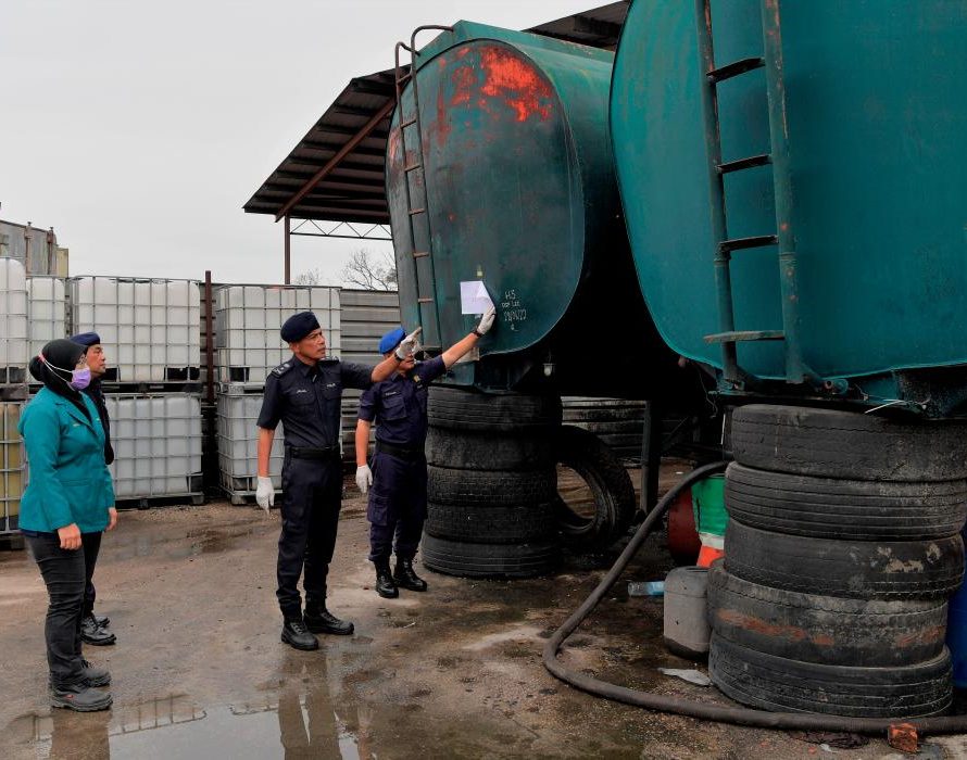 Four detained for misappropriating subsidised diesel