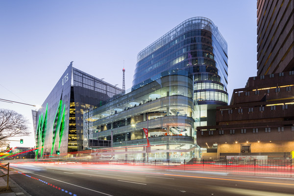 The UTS Vault is a world-first collaborative research and innovation facility located within Sydney’s newest technology precinct.