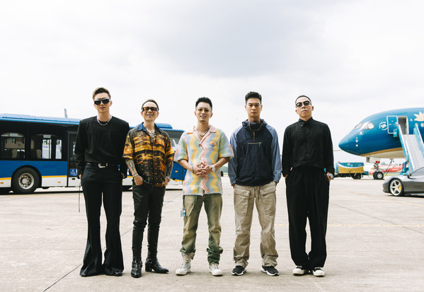 Vietnam Airlines Partners with SpaceSpeakers Group to Release MV "Hurry up!" to Inspire Travel