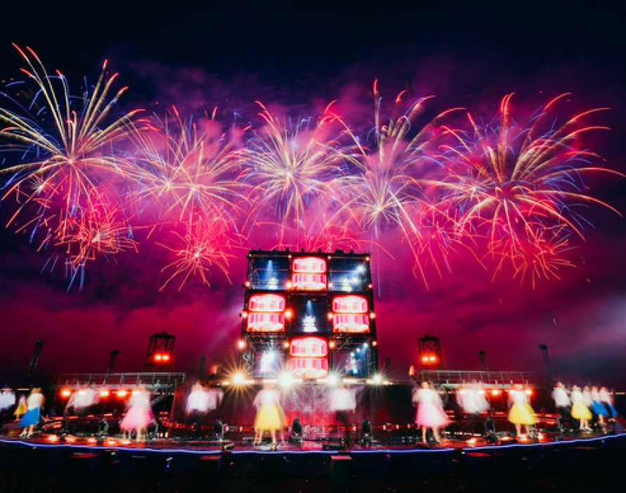 “Saying Love You in Liuyang City” Large Immersive Firework Show Blooming